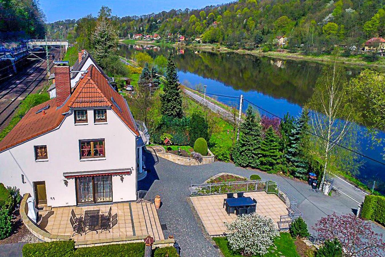 Elbvilla Mit Sauna Und Kamin Mit Privatem Zugang Zur Elbe * Pirna